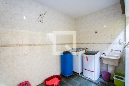 Casa à venda com 187m², 2 quartos e 2 vagasÁrea de serviço