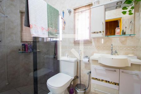 Casa à venda com 187m², 2 quartos e 2 vagasBanheiro do quarto 1