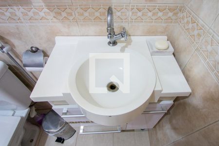 Casa à venda com 187m², 2 quartos e 2 vagasBanheiro do quarto 1