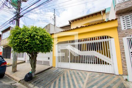 Casa à venda com 187m², 2 quartos e 2 vagasFachada