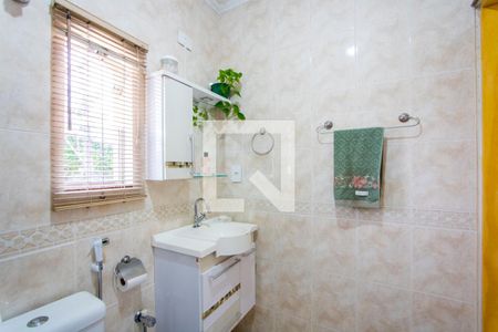 Casa à venda com 187m², 2 quartos e 2 vagasBanheiro do quarto 1