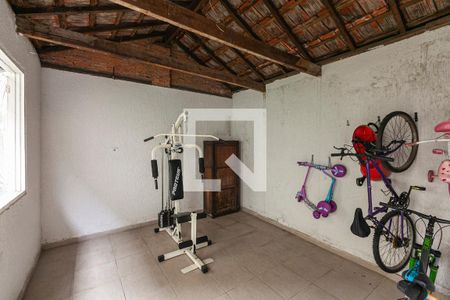 Casa à venda com 300m², 4 quartos e 3 vagasAcademia