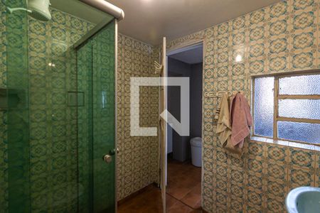 Casa à venda com 300m², 4 quartos e 3 vagasBanheiro 2