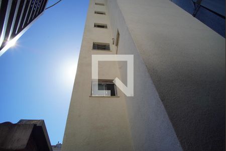 Sala_Vista de apartamento para alugar com 2 quartos, 60m² em Independência, Porto Alegre