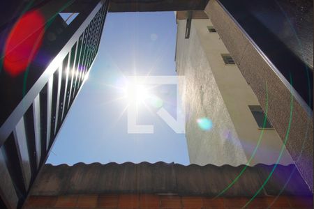 Quarto 1 _Vista de apartamento para alugar com 2 quartos, 60m² em Independência, Porto Alegre