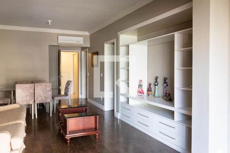 Sala de apartamento à venda com 2 quartos, 90m² em Auxiliadora, Porto Alegre