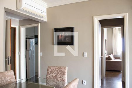 Sala de apartamento à venda com 2 quartos, 90m² em Auxiliadora, Porto Alegre