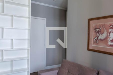 Sala de TV de apartamento à venda com 2 quartos, 90m² em Auxiliadora, Porto Alegre