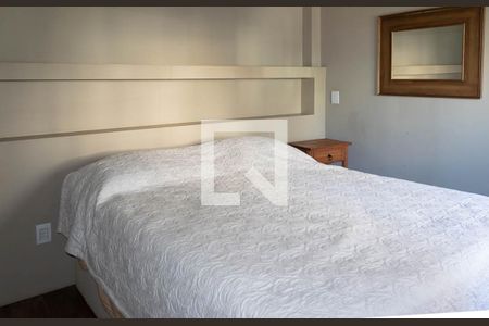 Apartamento à venda com 90m², 2 quartos e 2 vagas Apartamento à venda com 90m², 2 quartos e 2 vagasSuíte