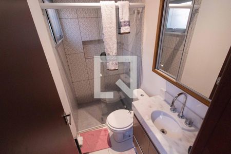 Banheiro da Suíte 1 de casa à venda com 3 quartos, 162m² em Vila Firmiano Pinto, São Paulo