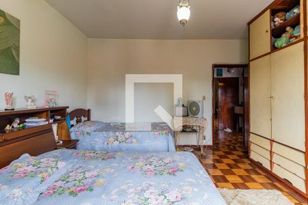 Casa à venda com 500m², 6 quartos e 8 vagasQuarto 2