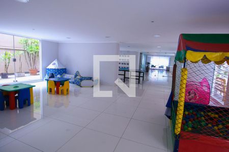 Apartamento à venda com 71m², 2 quartos e 1 vaga Apartamento à venda com 71m², 2 quartos e 1 vagaÁrea comum - Sala de jogos