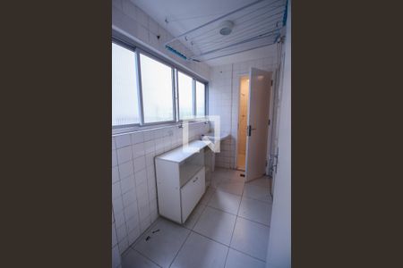 Apartamento à venda com 71m², 2 quartos e 1 vaga Apartamento à venda com 71m², 2 quartos e 1 vagaÁrea de Serviço