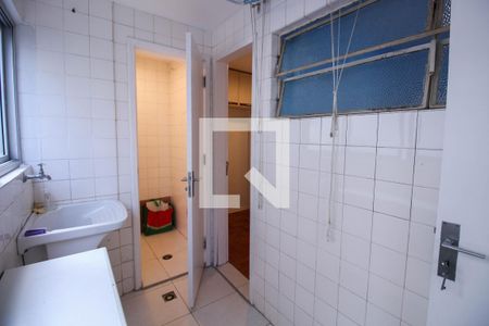 Apartamento à venda com 71m², 2 quartos e 1 vaga Apartamento à venda com 71m², 2 quartos e 1 vagaÁrea de Serviço
