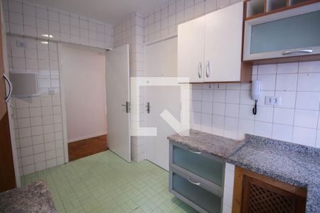 Apartamento à venda com 71m², 2 quartos e 1 vaga Apartamento à venda com 71m², 2 quartos e 1 vagaCozinha