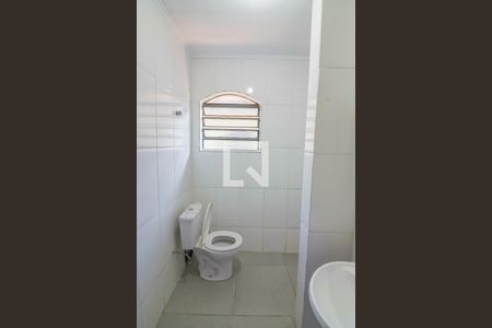 Casa à venda com 200m², 3 quartos e 2 vagas Casa à venda com 200m², 3 quartos e 2 vagasQuarto 1 Suite