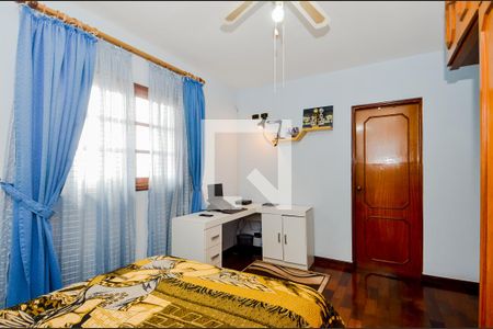 Casa à venda com 275m², 3 quartos e 3 vagasSuíte 2