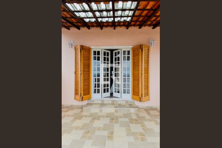 Casa à venda com 275m², 3 quartos e 3 vagasVaranda da Suíte 1