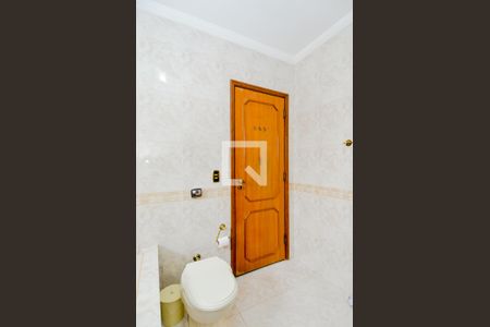 Casa à venda com 275m², 3 quartos e 3 vagasBanheiro da Suíte 1