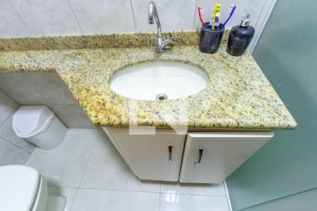 Casa à venda com 180m², 3 quartos e 4 vagas Casa à venda com 180m², 3 quartos e 4 vagasBanheiro Social