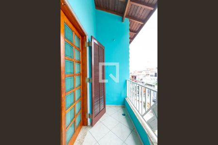 Casa à venda com 180m², 3 quartos e 4 vagas Casa à venda com 180m², 3 quartos e 4 vagasVaranda da Suíte