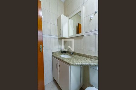 Casa à venda com 180m², 3 quartos e 4 vagas Casa à venda com 180m², 3 quartos e 4 vagasBanheiro da Suíte