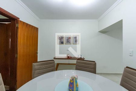 Casa à venda com 180m², 3 quartos e 4 vagas Casa à venda com 180m², 3 quartos e 4 vagasCopa