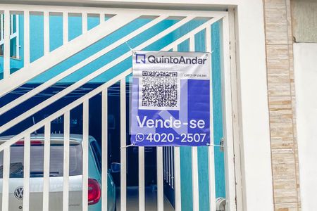 Casa à venda com 180m², 3 quartos e 4 vagas Casa à venda com 180m², 3 quartos e 4 vagasPlaca