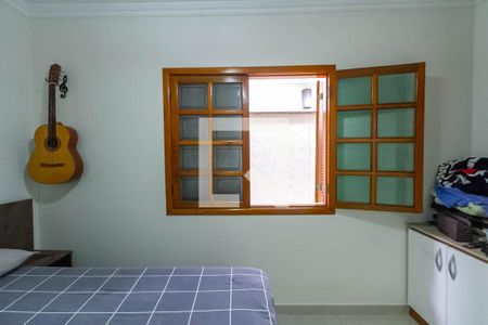 Casa à venda com 180m², 3 quartos e 4 vagas Casa à venda com 180m², 3 quartos e 4 vagasQuarto 2
