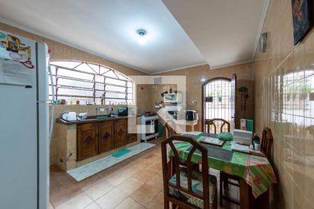 Cozinha de casa à venda com 3 quartos, 140m² em Vila Ivone, São Paulo