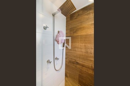 Apartamento à venda com 103m², 4 quartos e 2 vagasBanheiro da Suíte 1 Chuveiro