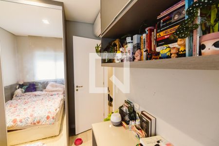 Apartamento à venda com 103m², 4 quartos e 2 vagasQuarto 2