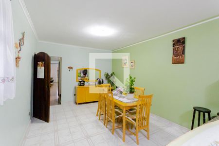 Casa à venda com 280m², 4 quartos e 3 vagas Casa à venda com 280m², 4 quartos e 3 vagasCozinha