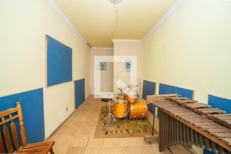 Casa à venda com 290m², 4 quartos e 4 vagas