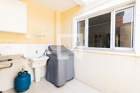 Casa à venda com 98m², 3 quartos e 2 vagasÁrea de Serviço e Churrasqueira