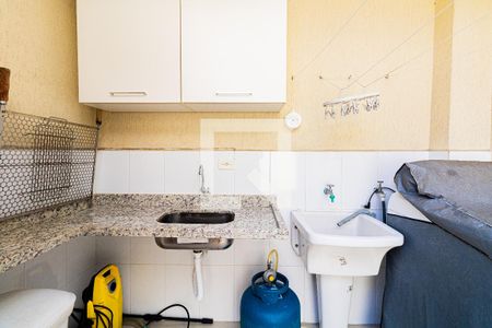 Casa à venda com 98m², 3 quartos e 2 vagasÁrea de Serviço e Churrasqueira