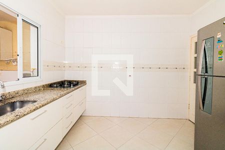 Casa à venda com 98m², 3 quartos e 2 vagasCozinha
