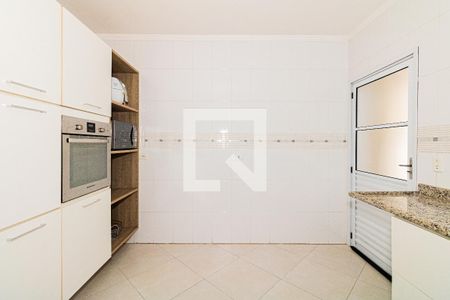 Casa à venda com 98m², 3 quartos e 2 vagasCozinha