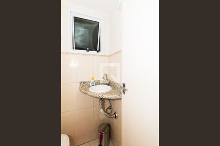 Casa à venda com 98m², 3 quartos e 2 vagasLavabo