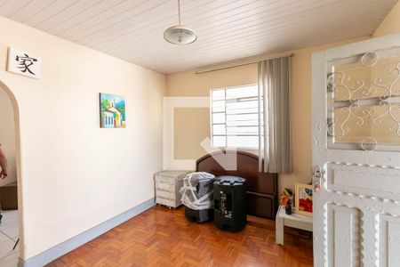 Sala de casa à venda com 3 quartos, 180m² em Santo André, Belo Horizonte