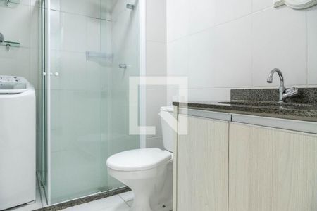 Banheiro de apartamento para alugar com 1 quarto, 33m² em Jardim Santa Terezinha (zona Leste), São Paulo