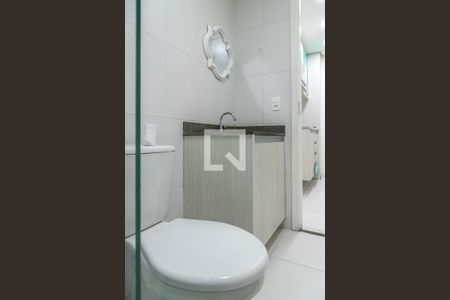 Banheiro de apartamento para alugar com 1 quarto, 33m² em Jardim Santa Terezinha (zona Leste), São Paulo