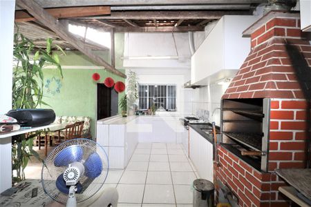 Casa à venda com 250m², 2 quartos e 5 vagasChurrasqueira