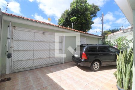 Casa à venda com 250m², 2 quartos e 5 vagas Casa à venda com 250m², 2 quartos e 5 vagasGaragem