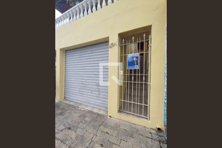 Casa para alugar com 80m², 2 quartos e sem vaga Casa para alugar com 80m², 2 quartos e sem vagaFachada