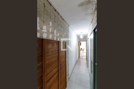 Corredor de casa à venda com 2 quartos, 100m² em Parque Sao Domingos, São Paulo