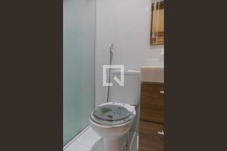 Apartamento para alugar com 82m², 2 quartos e 1 vaga Apartamento para alugar com 82m², 2 quartos e 1 vagaBanheiro da suíte