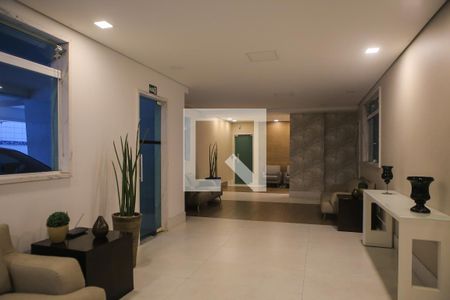 Apartamento para alugar com 82m², 2 quartos e 1 vaga Apartamento para alugar com 82m², 2 quartos e 1 vagaHall de entrada
