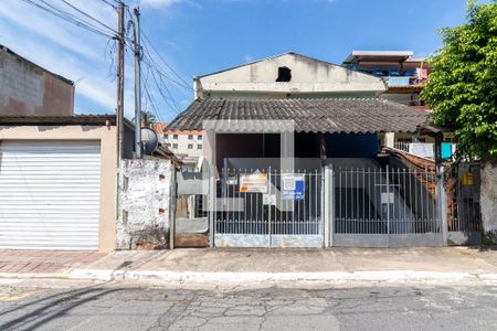 Casa para alugar com 40m², 1 quarto e sem vaga Casa para alugar com 40m², 1 quarto e sem vagaFachada