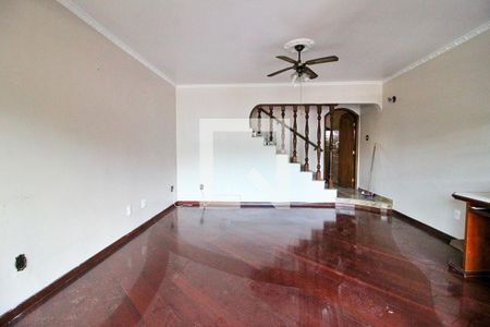Sala de casa à venda com 2 quartos, 220m² em Bangú, Santo André